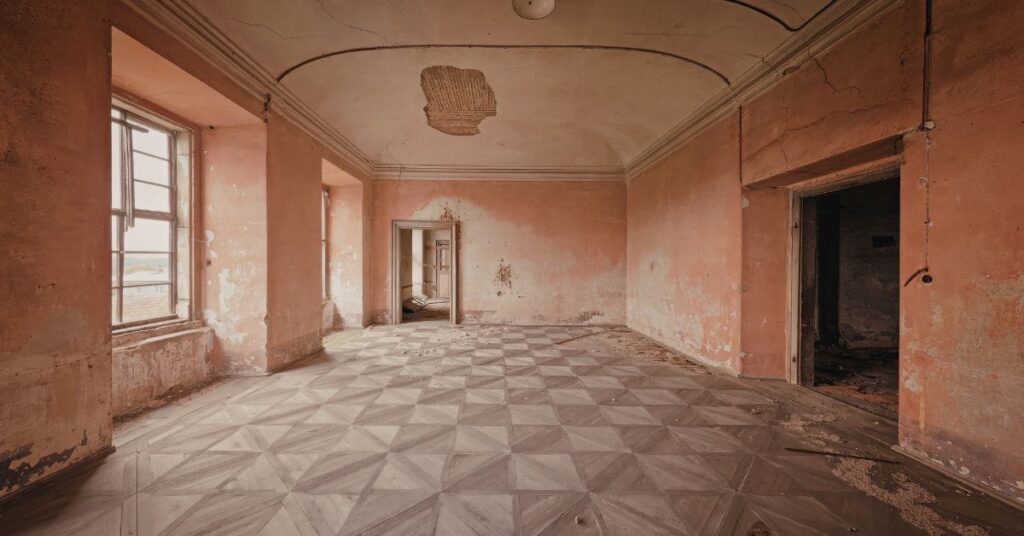 Cómo limpiar una casa abandonada